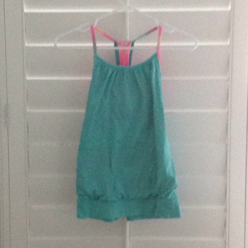 Ivivva top